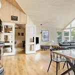 Vakantiehuis Gorgeous In With Sauna Glesborg