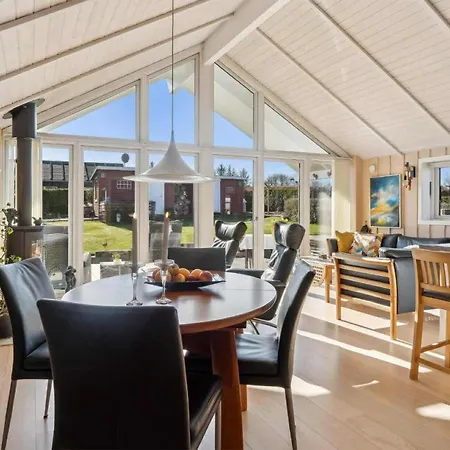 Gorgeous In With Sauna Feriehus Hadsund